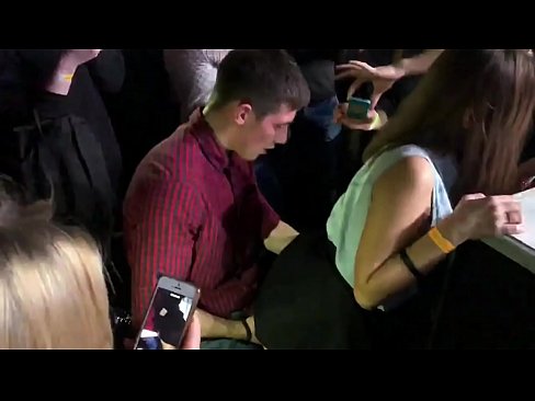 ❤️ Истински секс в руски нощен клуб. 18-годишно руско момиче анално и вагинално прецакано в нощен клуб ❤❌ Порн видео в bg.filmepornonline.ru